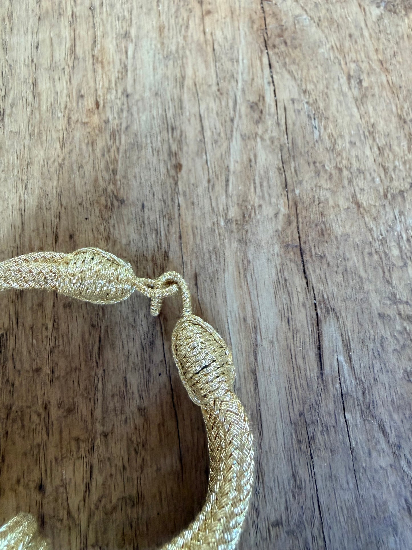Armband LUMINY Knot, gold